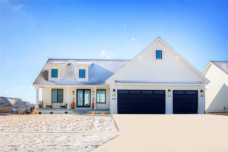 9114 Wellington Dr West Des Moines, IA 50266