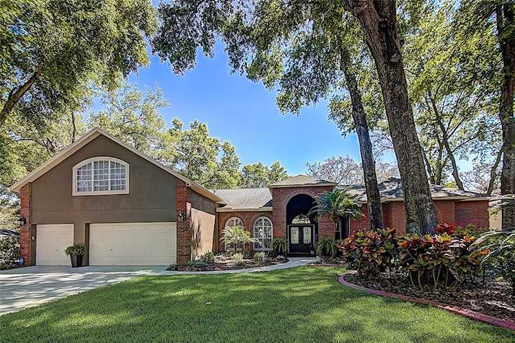 2562 Regal River Rd Valrico, FL 33596