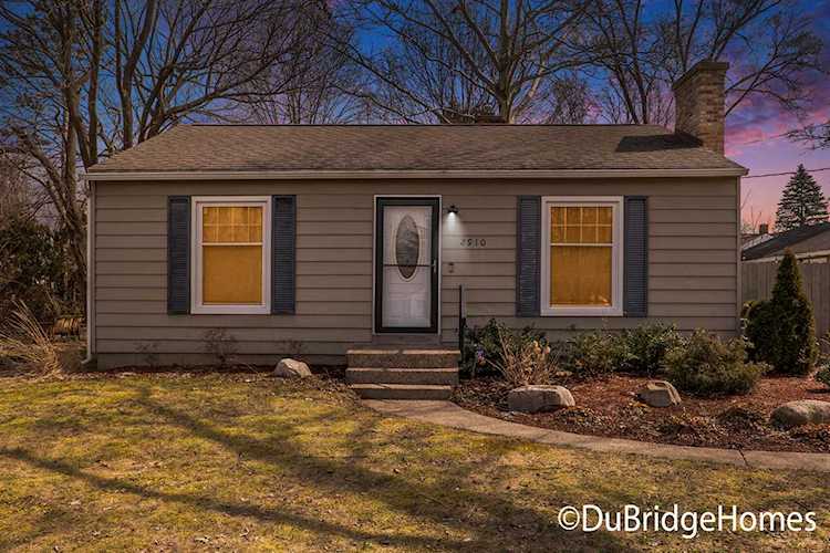 2910 Cheney Ave NE Grand Rapids, MI 49505 | MLS 23008411 Photo 1