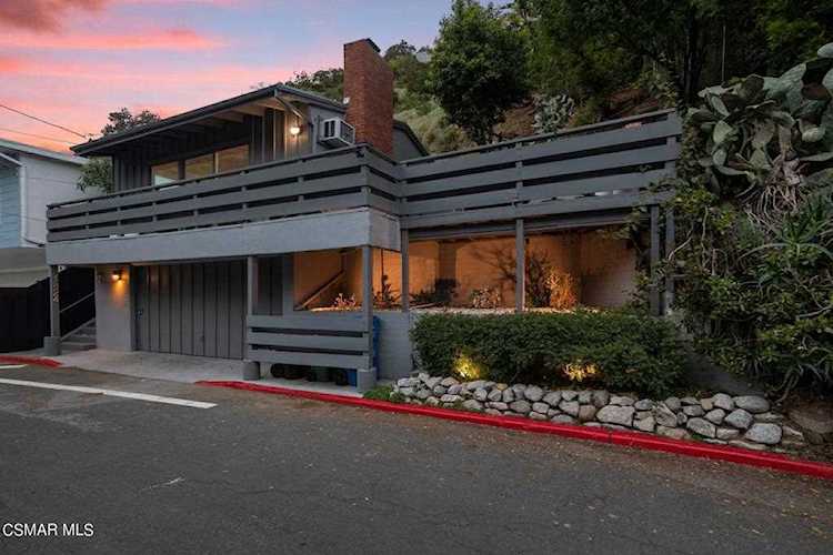 1824 Courtney Ave Los Angeles, CA 90046 home for sale, MLS#223001066 - High Rises Condos Photo 1