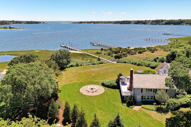 227 Bridge Street Osterville, MA 02655