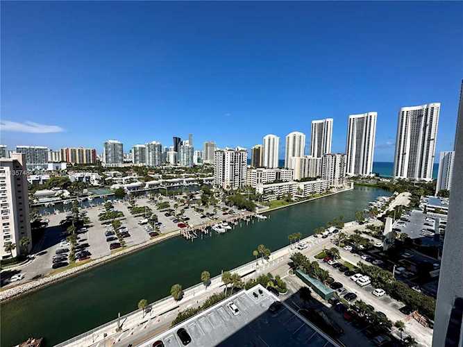 500 Bayview Dr #1725 Sunny Isles Beach, FL 33160