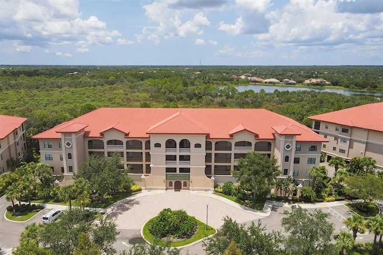 7718 Lake Vista Ct #306 Lakewood Ranch, FL 34202