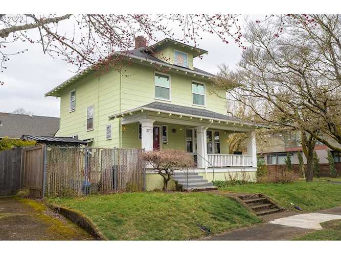 3773 SE Harrison ST Portland, OR 97214 | MLS 23436997 Photo 1