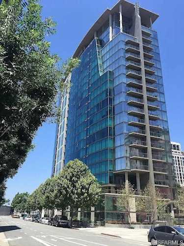 38 North Almaden Boulevard San Jose, CA 95110 | MLS 423729290 Photo 1