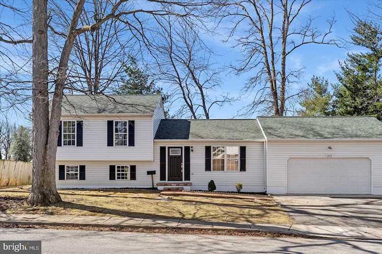 295 Mellor Ave Catonsville, MD 21228