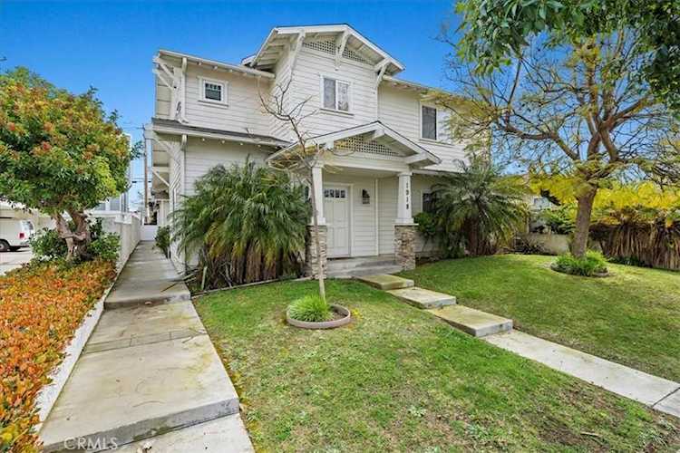 1918 Cabrillo Ave #C Torrance, CA 90501 | MLS SB23047089 Photo 1