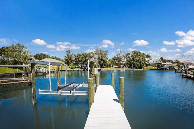 7312 19th Ave NW Bradenton, FL 34209