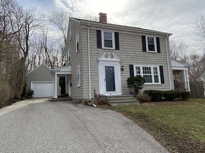 52 Governor Long Rd Hingham, MA 02043
