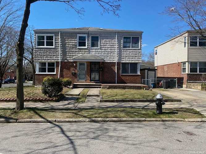 67-58 212th Street Bayside, NY 11364
