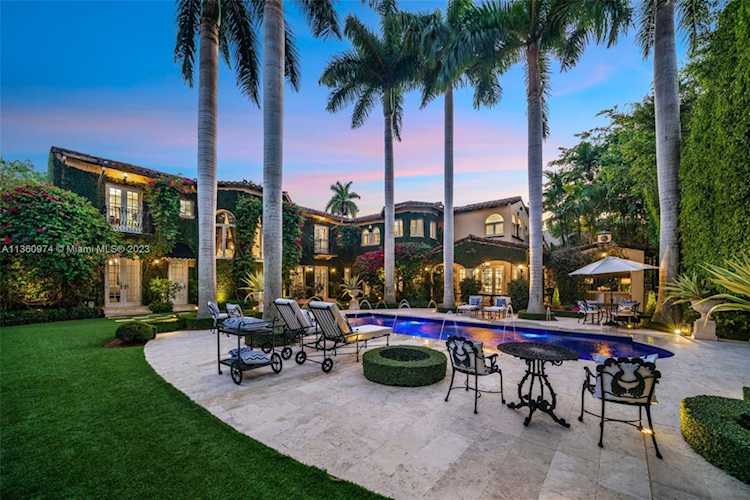 1229 Coral Way Coral Gables, FL 33134