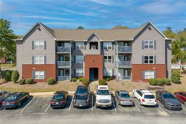 1114 S College St in Auburn, AL Photo 1