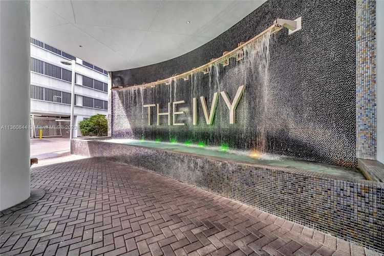 90 SW 3rd St #3108 Miami, FL 33130