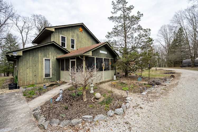 5044 S Country Villa Rd Cloverdale, IN 46120 | MLS 21911311 Photo 1