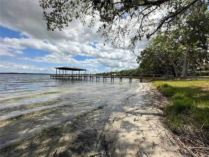 Ocala Homes and Farms Realty - Carla Lord Photo 1
