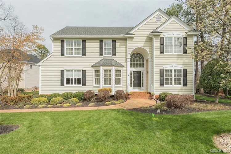 6024 Brentmoor Dr Glen Allen, VA 23059