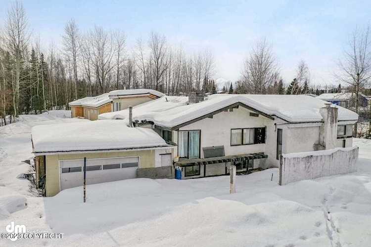 6807 Spruce St Anchorage, AK 99507 MLS 232367