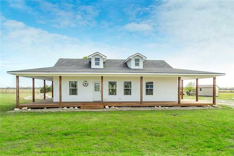 265 County Road 3055 Bonham, TX 75418