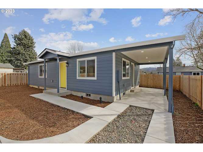 10444 SE Liebe ST #B Portland, OR 97266