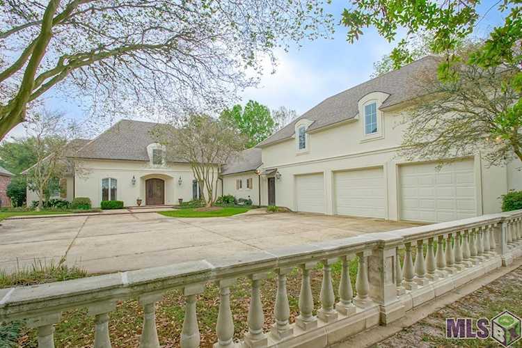 18923 E Pinnacle Cir Baton Rouge, LA 70810
