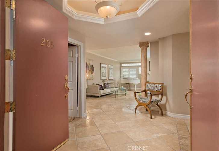 14290 Dickens St #205 Sherman Oaks, CA 91423