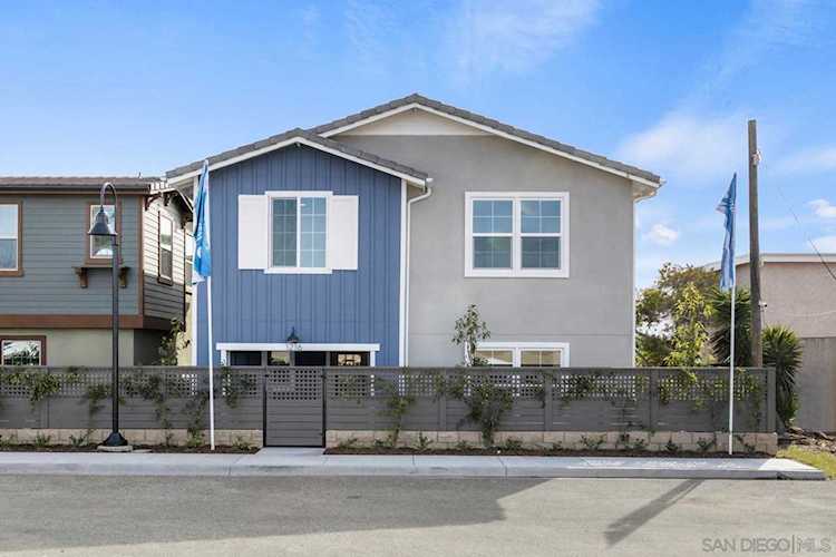 1216 East Cove Place Encinitas, CA 92024