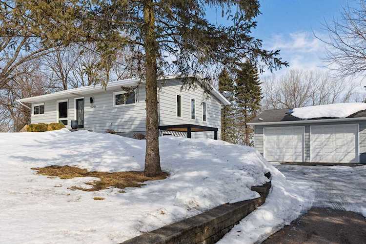 10250 Crestridge Drive Minnetonka, MN 55305 | MLS 6306700 Photo 1
