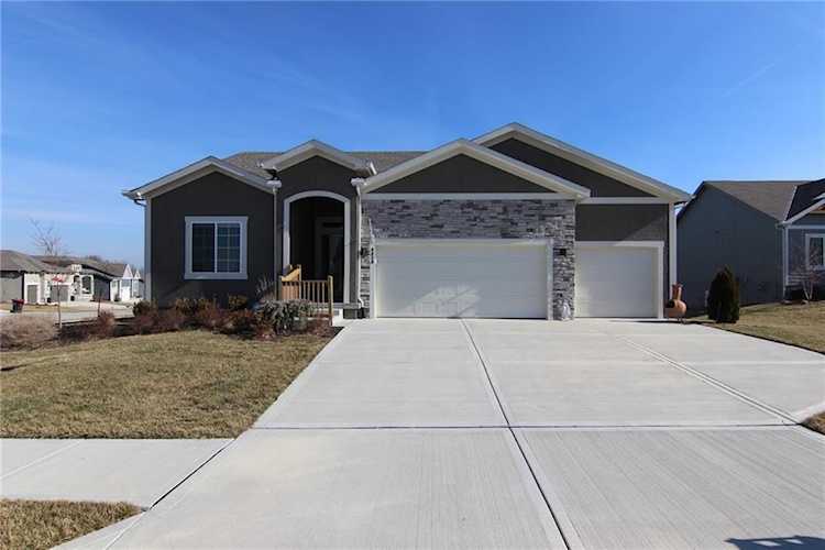9020 SE 1st Ct Blue Springs, MO 64064 | MLS 2419075 Photo 1