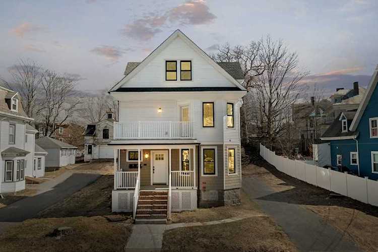 7 Austin St #3 Boston, MA 02136