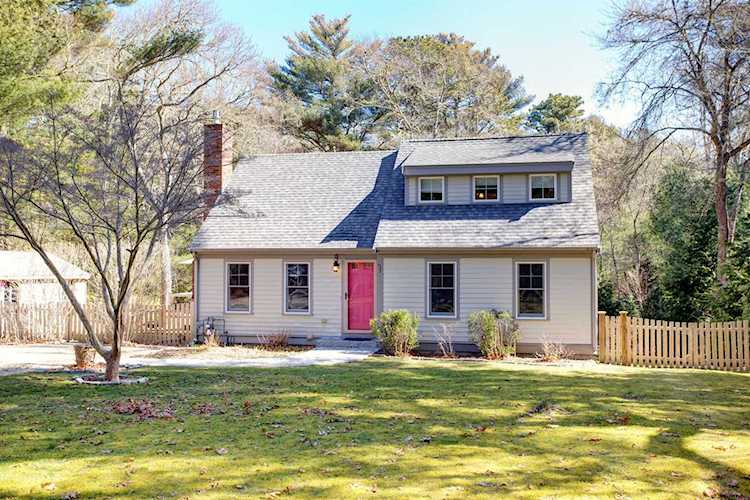 607 County Road Pocasset, MA 02559 | MLS 22300995 Photo 1
