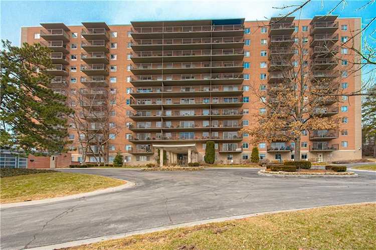 4550 Warwick Blvd #407 Kansas City, MO 64111 | MLS 2426786 Photo 1