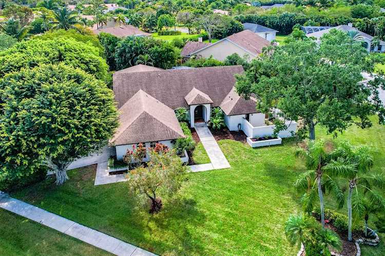 1220 Mayview Way Wellington, FL 33414