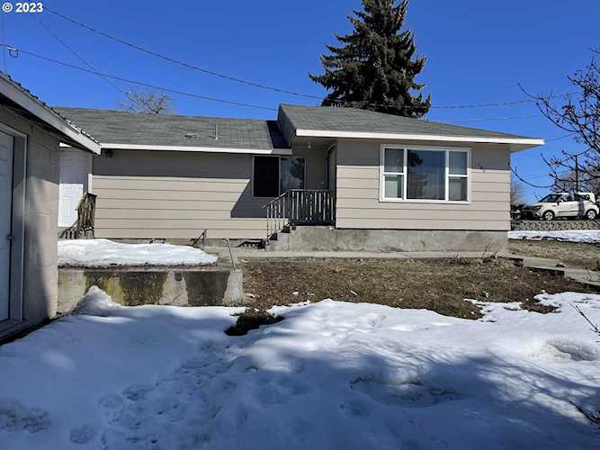130 N Court AVE Burns, OR 97720