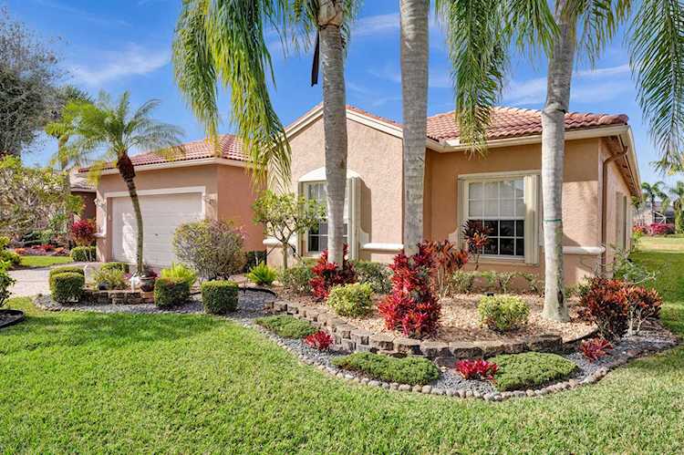 8384 Grand Messina Circle Boynton Beach, FL 33472
