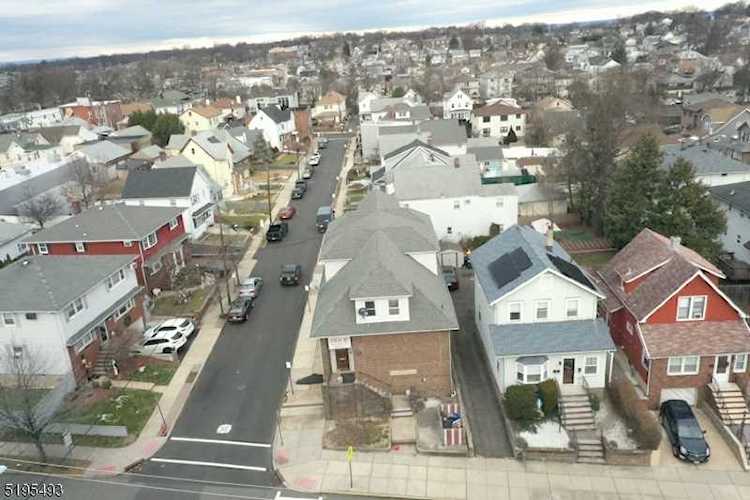 621 Valley Brook Ave Lyndhurst Twp., NJ 07071 | MLS 3822037 Photo 1