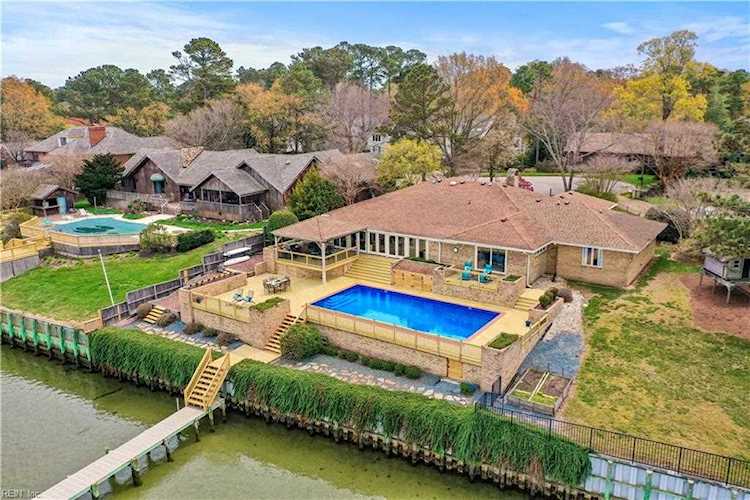 1656 Bay Point Dr Virginia Beach, VA 23454