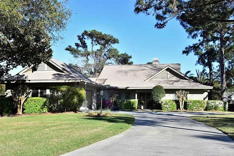 10 Catalina Ct Hilton Head Island, SC 29926