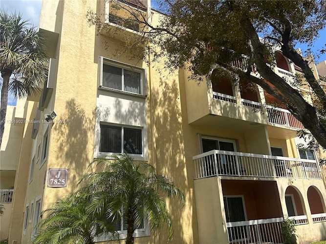 7825 Camino Real #J308 Miami, FL 33143