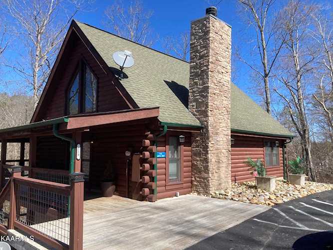 118 Daryl Way Way Sevierville, TN 37876
