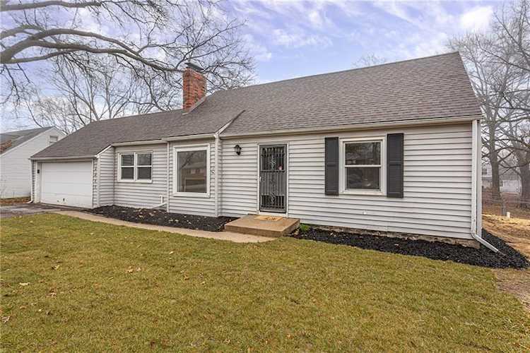 2243 NE Vivion Rd Kansas City, MO 64118 | MLS 2426783 Photo 1