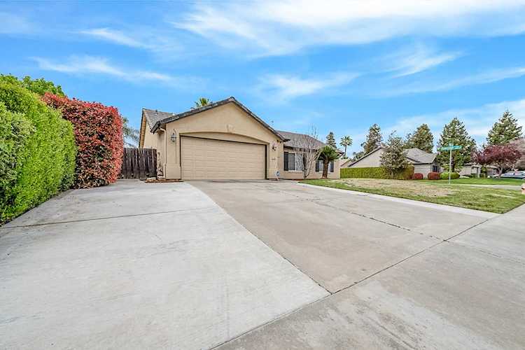 3105 S Aspen St Visalia, CA 93277 | MLS 222767 Photo 1