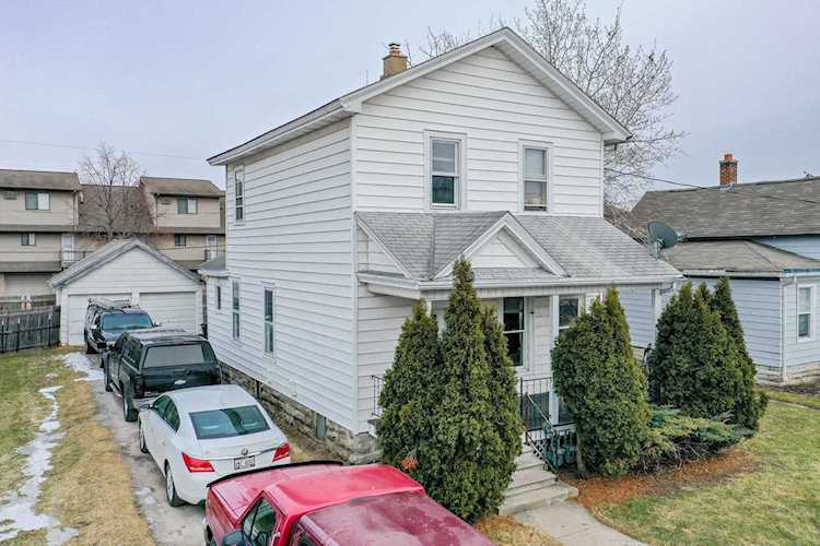 670 Central St Oshkosh, WI 54901 multi-family listing, MLS#50271304 - Dallaire Realty Photo 1
