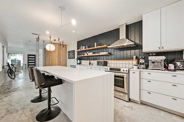 1803 Polo RD Austin, TX 78703