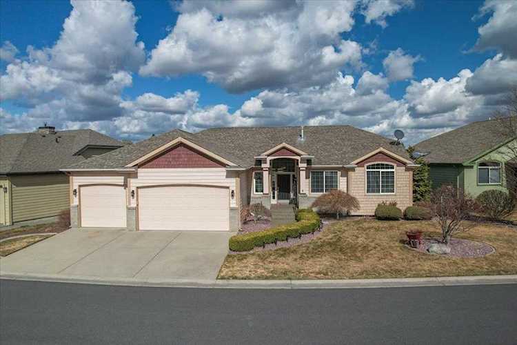 817 S Shelley Lake Ln Spokane Valley, WA 99037