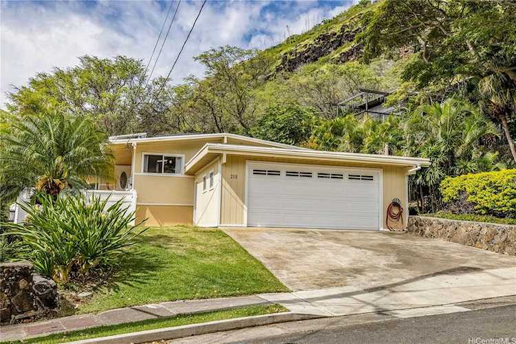 218 Kawaikui Place Honolulu, HI 96821 | MLS 202303224 Photo 1