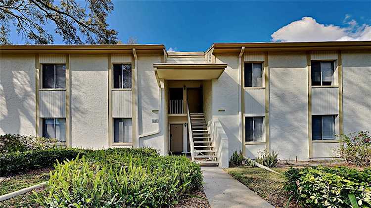 212 Palmetto Ct #32 Oldsmar, FL 34677