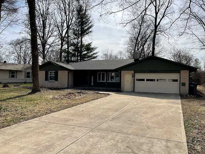 2327 Shady Ln Anderson, IN 46011 | MLS 21910724 Photo 1