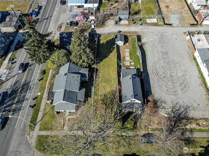 619 S 35th St Tacoma, WA 98418