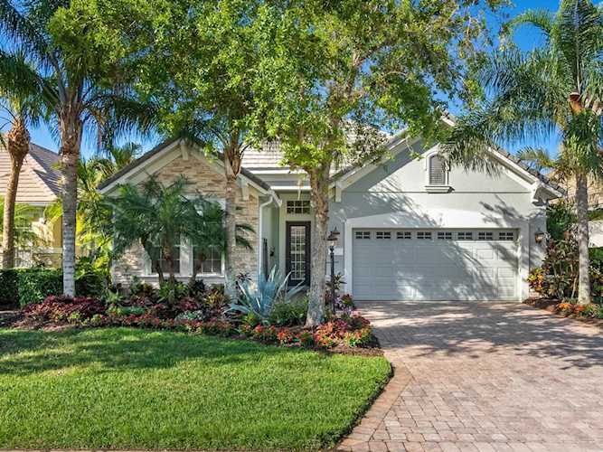 12030 Thornhill Ct Lakewood Ranch, FL 34202