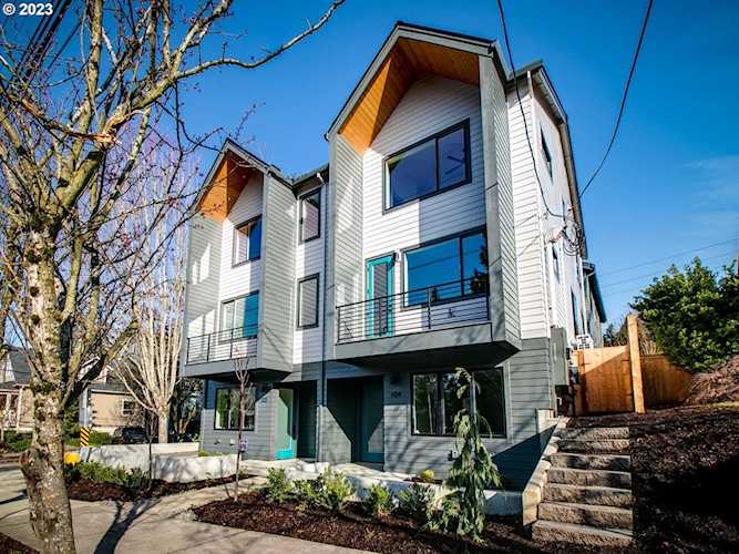 601 SE Spokane #203 Portland, OR 97202